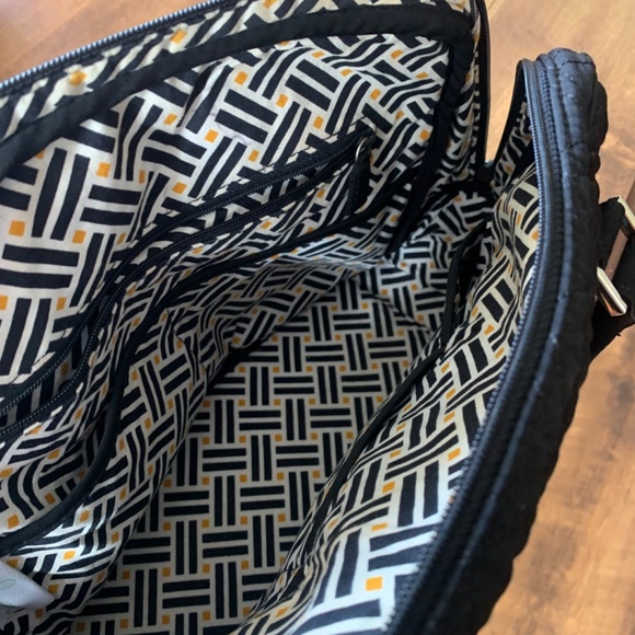 Like new Vera Bradley - Picture 2 of 4